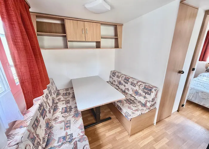 Κάμπινγκ Amapolas - Villaggio & Mombaroccio